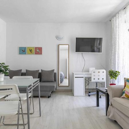Ferienwohnung Acogedor Y Centrico Estudio Madrid Exterior foto