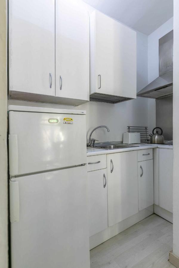 Ferienwohnung Acogedor Y Centrico Estudio Madrid Exterior foto
