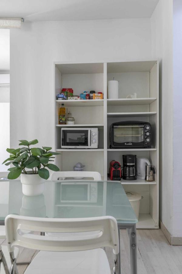 Ferienwohnung Acogedor Y Centrico Estudio Madrid Exterior foto