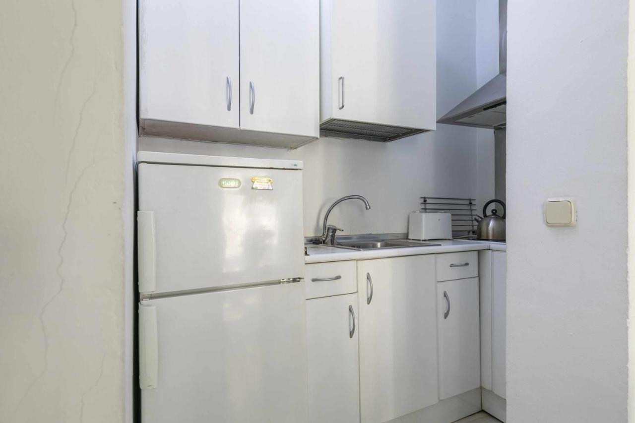 Ferienwohnung Acogedor Y Centrico Estudio Madrid Exterior foto