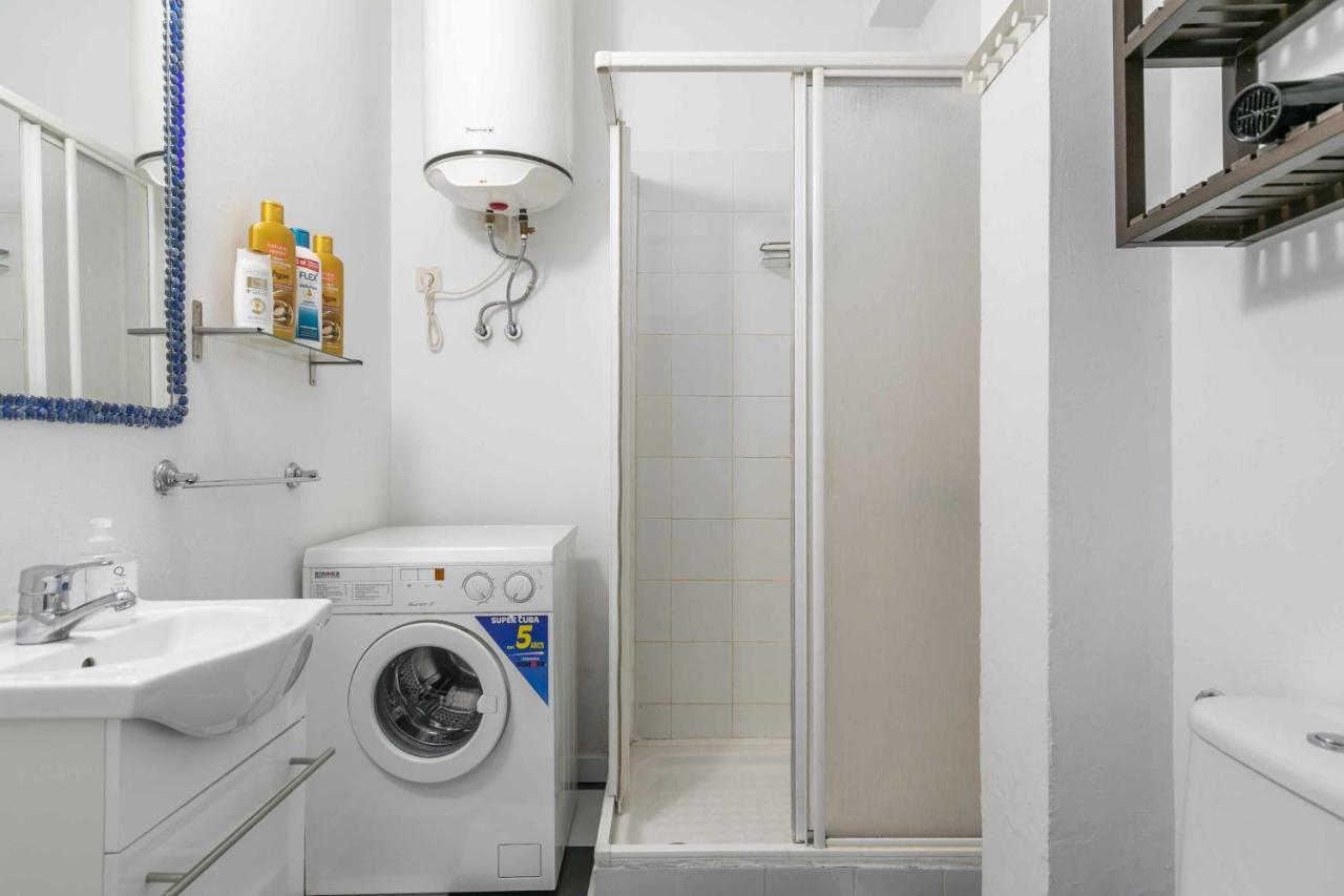 Ferienwohnung Acogedor Y Centrico Estudio Madrid Exterior foto